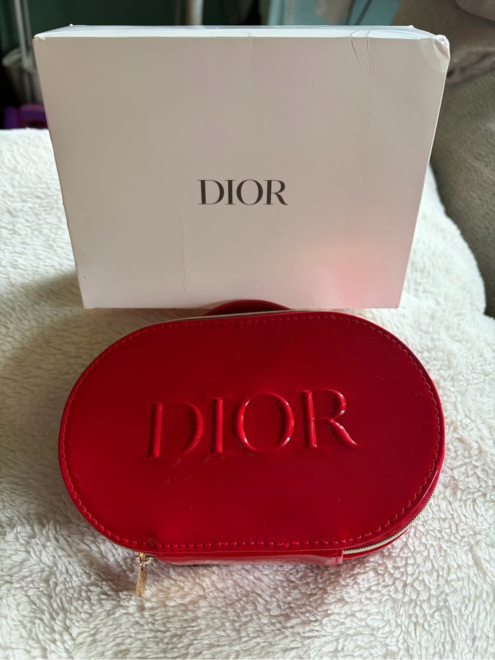 DIOR Red Patent Leather Embossed Logo Crossbody with Gold Chain - Picture 9 of 11